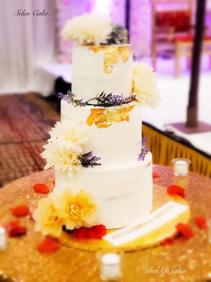 Naked Wedding Cake