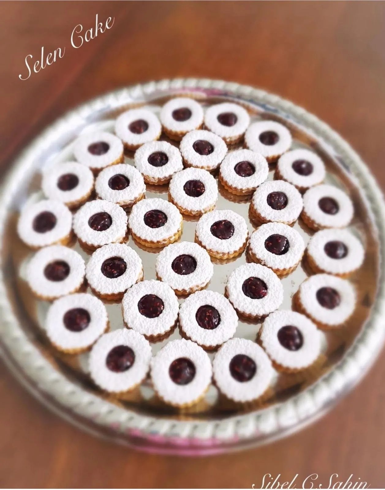 Linzer Cookie