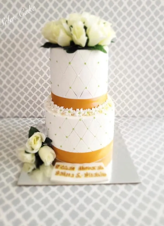 Two Tiered Wedding Cake